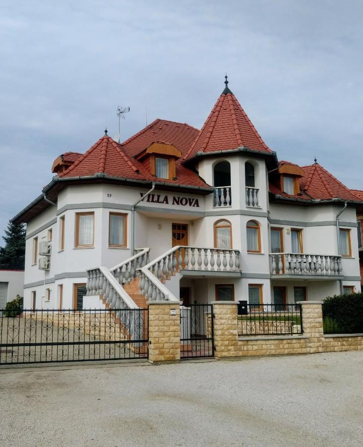 Villa Nova เฮวิซ ภายนอก รูปภาพ