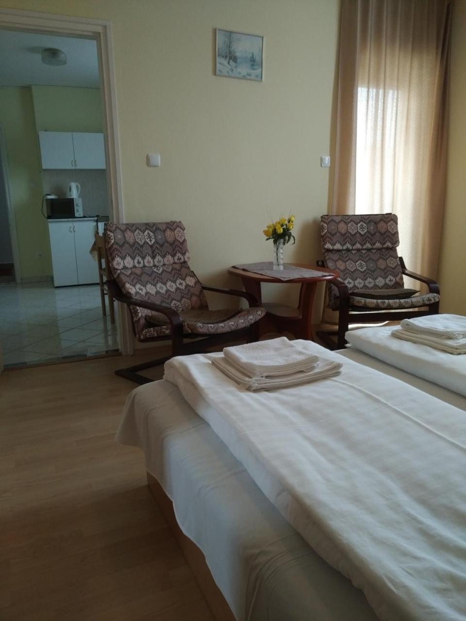 Villa Nova เฮวิซ ภายนอก รูปภาพ